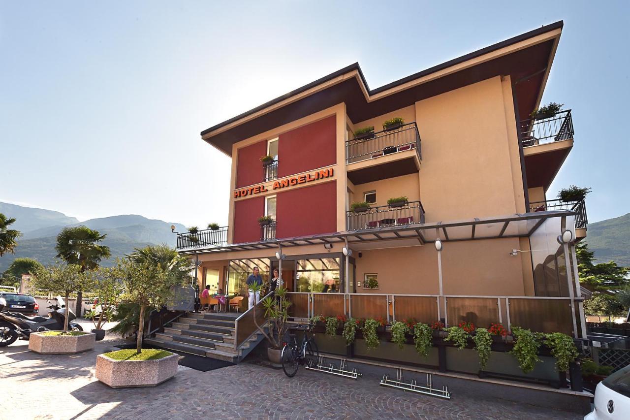 Hotel Angelini Torbole Sul Garda Exterior photo