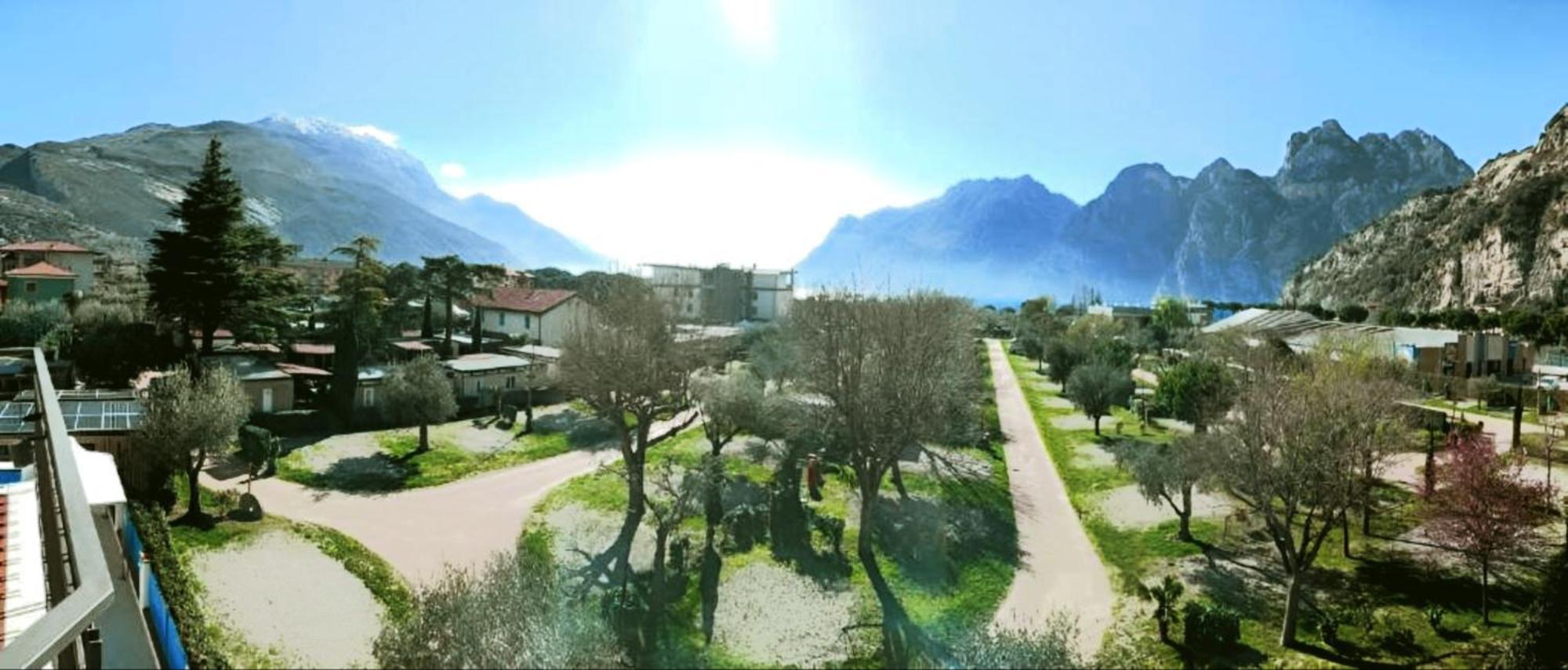 Hotel Angelini Torbole Sul Garda Exterior photo