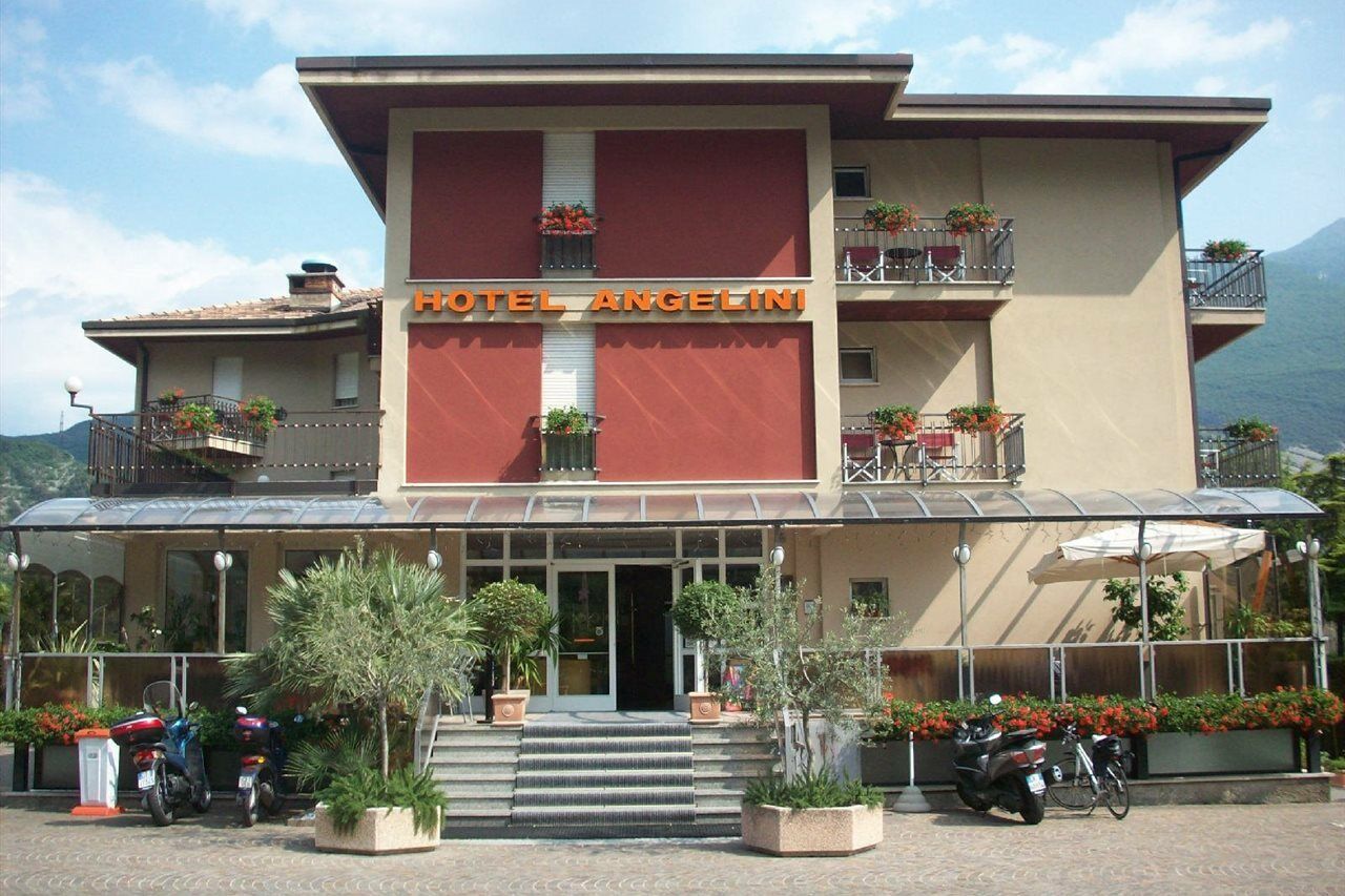 Hotel Angelini Torbole Sul Garda Exterior photo